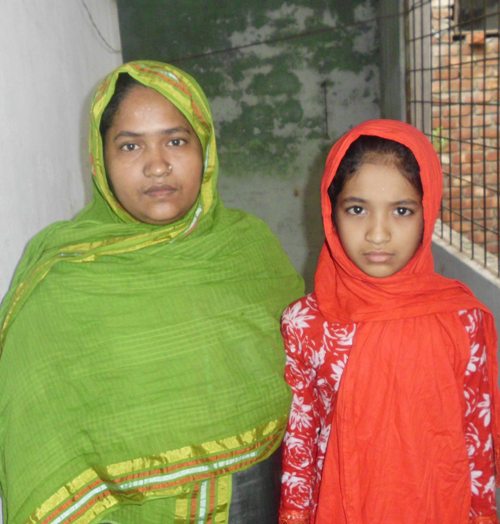 Sadia attends school - Islamic Help