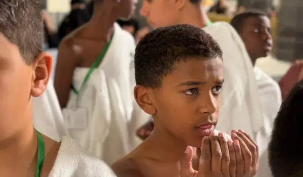 Umrah for orphans